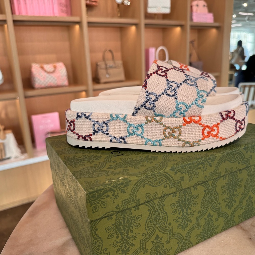 Gucci Cream Multicolor Patterned Mules
